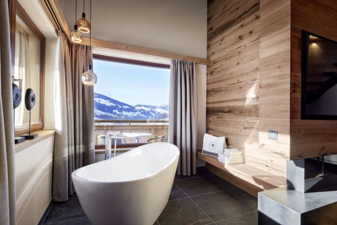 Pure Winteridylle im „schönsten Dorf Österreichs“ Badezimmer des Hotels Quelle: Der Böglerhof