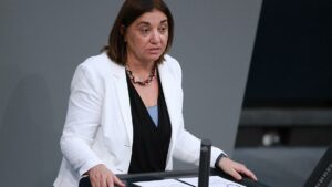 Staatssekretärin Deligöz erklärt Rückzug aus dem Bundestag