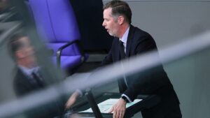 Dürr warnt vor Koalitionsbruch