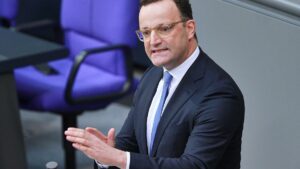 Spahn legt Scholz und Habeck Rücktritt nahe