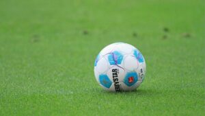 2. Liga: Braunschweig schlägt Saarbrücken im Relegations-Hinspiel