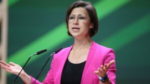EU-Abgeordnete fordert Sanktionen gegen israelische Minister