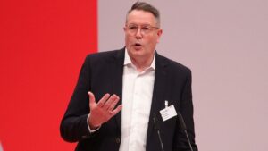 Schweitzer will mehr Führung von Scholz