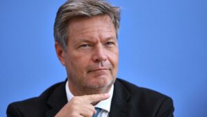 Grüne Jugend will Habeck zu Mitte-Links-Bündnis "hintreiben"