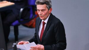 Mützenich besteht auf "substanzielles Entlastungspaket"