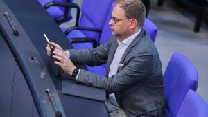 FDP-Fraktion will nicht von Termin für Haushaltsabschluss abrücken