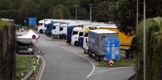 Zahl mautpflichtiger Lkws auf Autobahnen gesunken