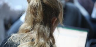 Immer mehr Frauen entscheiden sich für ein MINT-Studium