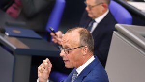 Merz besteht auf Vertrauensfrage am Mittwoch