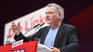 Linke kritisiert Merkels Russlandpolitik