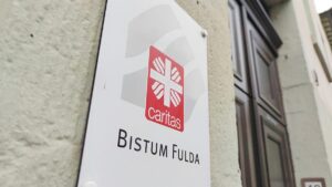 Caritas pocht auf höhere Bezahlung für Freiwilligendienste