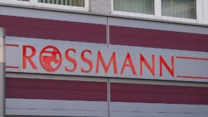 Rossmann-Chef gegen Milliardärsbesteuerung