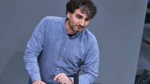 Linken-Vize will "Behördentag" für Beschäftigte