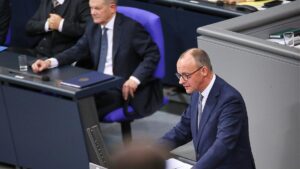 Rhetoriktrainer sieht bei Kommunikation Merz vor Scholz