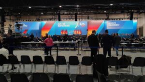 AfD setzt Parteitag in Riesa fort – Debatte über JA erwartet