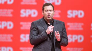 Klingbeil wirbt für selbstbewusstes Auftreten gegenüber Trump