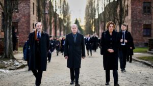 Scholz zu 80 Jahren Auschwitz-Befreiung: "Verantwortung bleibt"
