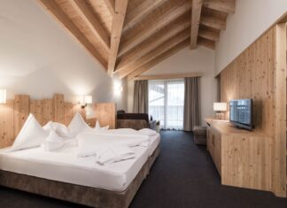 Home Suite Home – Suiten & Lodges im Gasserhof suite home grand fam suite@ hannes niederkofler