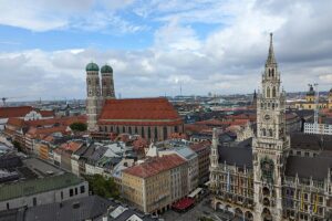 Sicherheitskonferenz München: Ein Weckruf für Europa – Zwischen Meinungsfreiheit und Migrationspolitik