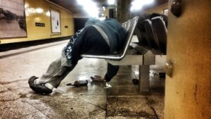 Immer weniger Krankenhausbehandlungen wegen Alkoholmissbrauch