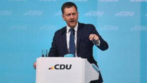 Kretschmer fordert wichtige Kabinettsposten für Ost-Politiker