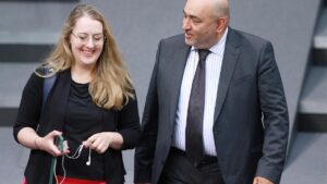 Grünen-Fraktionspitze bestätigt – Nouripour soll Bundestagsvize werden