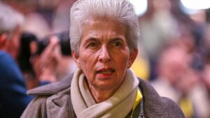 Strack-Zimmermann will Einbeziehung von Merz bei Ukraine-Gesprächen