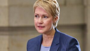 Schwesig lehnt Unions-Lesart bei Zurückweisungen an der Grenze ab