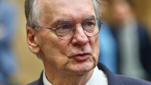 Haseloff wirbt für Beibehaltung von Solidaritätszuschlag
