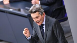 Mützenich kritisiert Orbán für Umgang mit Netanjahu-Haftbefehl