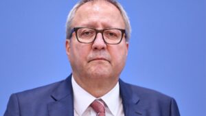 Voßkuhle sieht Möglichkeit für Zurückweisungen von Asylsuchenden