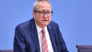 Ex-Verfassungsrichter Voßkuhle sieht Aufbau von Wahldiktatur in USA