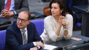 Auch CSU benennt Ministerriege – Dobrindt wird Innenminister