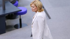 Bundestagspräsidentin für elektronische Abstimmungen