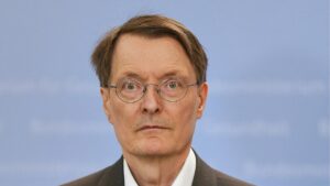 Lauterbach kritisiert US-Regierung scharf für Attacken auf Harvard