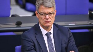 Verkehrsminister spricht Machtwort bei der Bahn