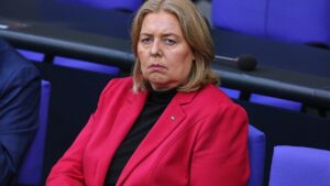 DGB und Paus kritisieren Arbeitsministerin