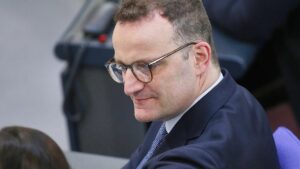 Spahn fordert besonnenen Umgang mit Waffenlieferungen an Israel