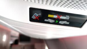 Fast jeder zweite Fluggast ignoriert "Flugmodus" am Smartphone