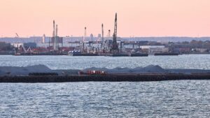 EU-Parlament fordert robuste Antwort auf Trumps Zolldrohung