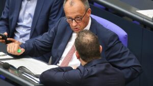 Spahn hat "selbstverständlich" noch Vertrauen des Kanzlers