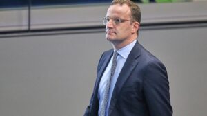 Spahn gesteht Fehler bei Richter-Wahl ein – nimmt SPD in Mithaftung
