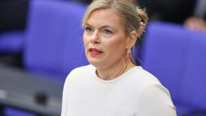 Klöckner pocht auf Wahlrechtsreform