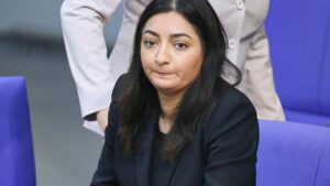 Entwicklungsministerin nennt Budgetkürzungen "schmerzhaft"