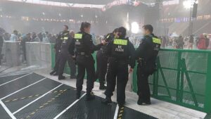 Berliner Polizei mit langem Partywochenende vorerst zufrieden