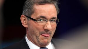 SPD-Politiker verteidigen Russlandreisen von Platzeck