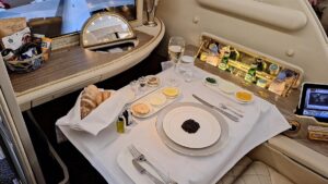 Regierung droht Streit über Abgabe für Luxusflugreisen