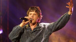 "Golden" weiter an Single-Charts-Spitze – Zartmann zurück auf Rang 3