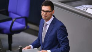 Regierungsfraktionen drängen auf Stromsteuersenkung für alle