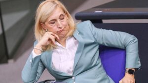 Grüne kritisieren langsames Handeln der Gesundheitsministerin